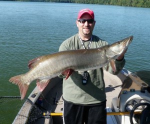 Tom 40.25 Musky Champ 6th place