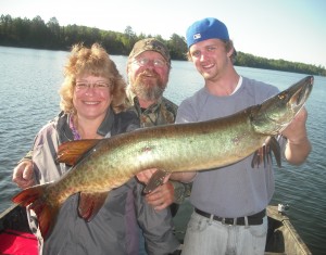 A nice chunky Vilas County musky on a half day AM outing following a triple from day before.  Had action from 10 other fish.