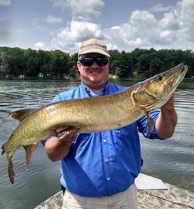 (Fish 1 of 4) 1st career musky (40.5") for Jeff on his first time musky fishing!